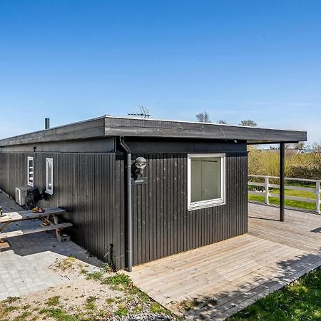 2 Bedroom Stunning Home In Strøby Ladeplads Exteriér fotografie